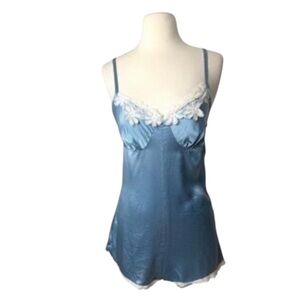 NIFTY VINTAGE BLUE FLORAL LACE ROMPER.